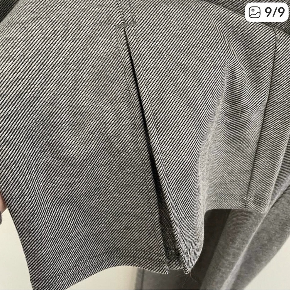 Anthropologie NWT
Maeve Flare Split Hem Pants Twill Gray Flared Pants Size 16 - Picture 7 of 9